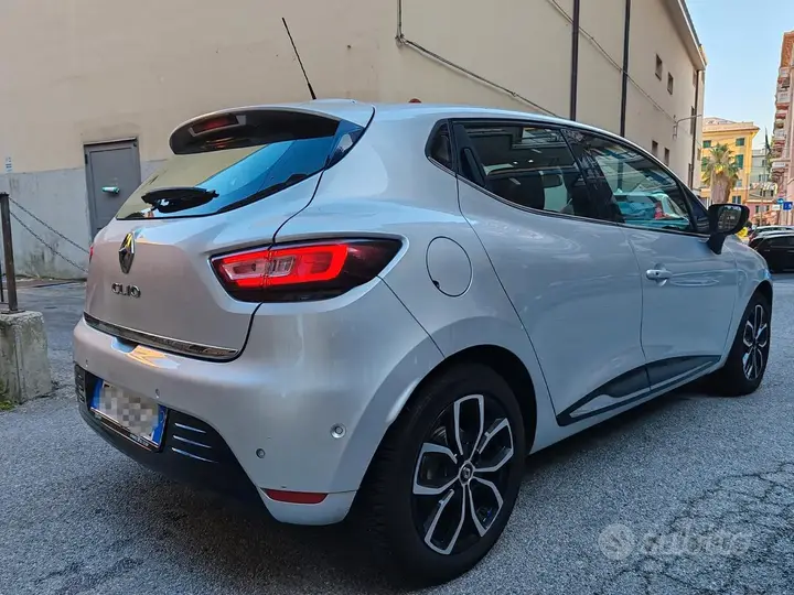 Renault Clio 2019 photo 3