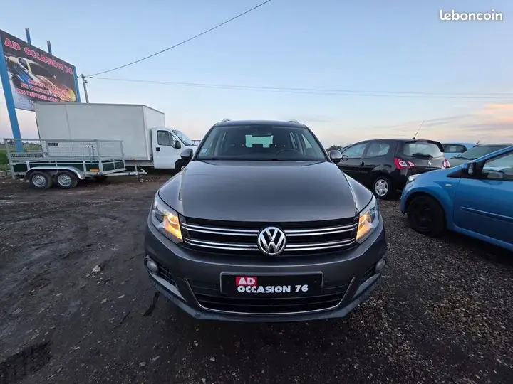 Volkswagen Tiguan 2012 photo 2