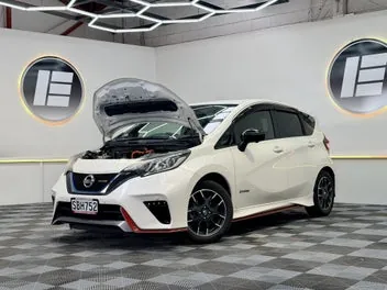 Nissan Note 2017 photo 4