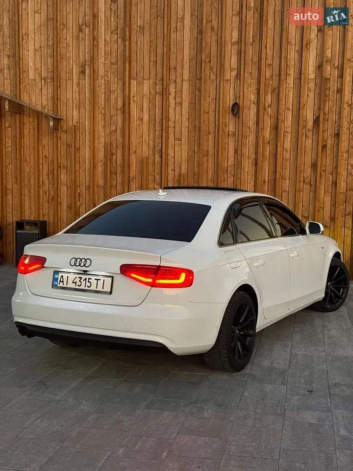 Audi A4 2012 photo 5