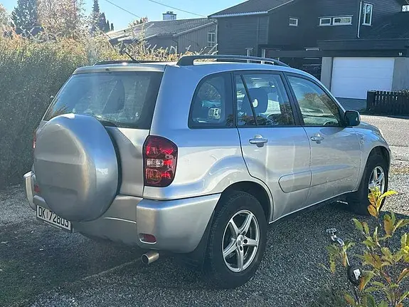 Toyota Rav4 2004 photo 5