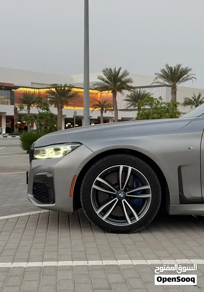 BMW 7 Series 2022 photo 2