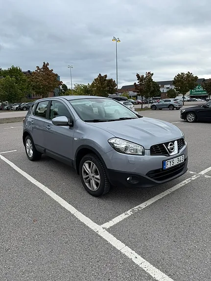 Nissan Qashqai 2011 photo 2