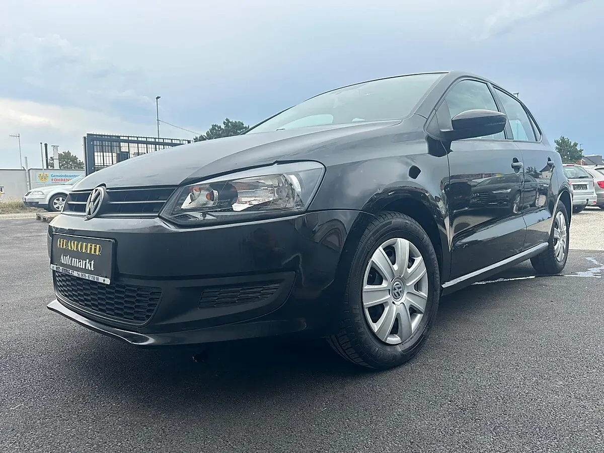 Volkswagen Polo 2010 photo 2