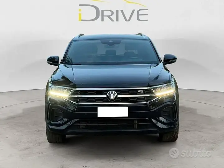 Volkswagen T-Roc 2023 photo 2