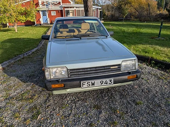 Mazda 323 1984 photo 3
