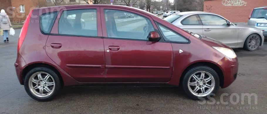Mitsubishi Colt 2005 photo 4