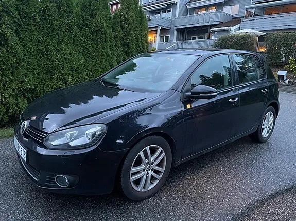 Volkswagen Golf Vi 2011 photo 2