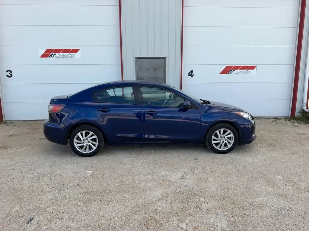 Mazda 3 2012 photo 3