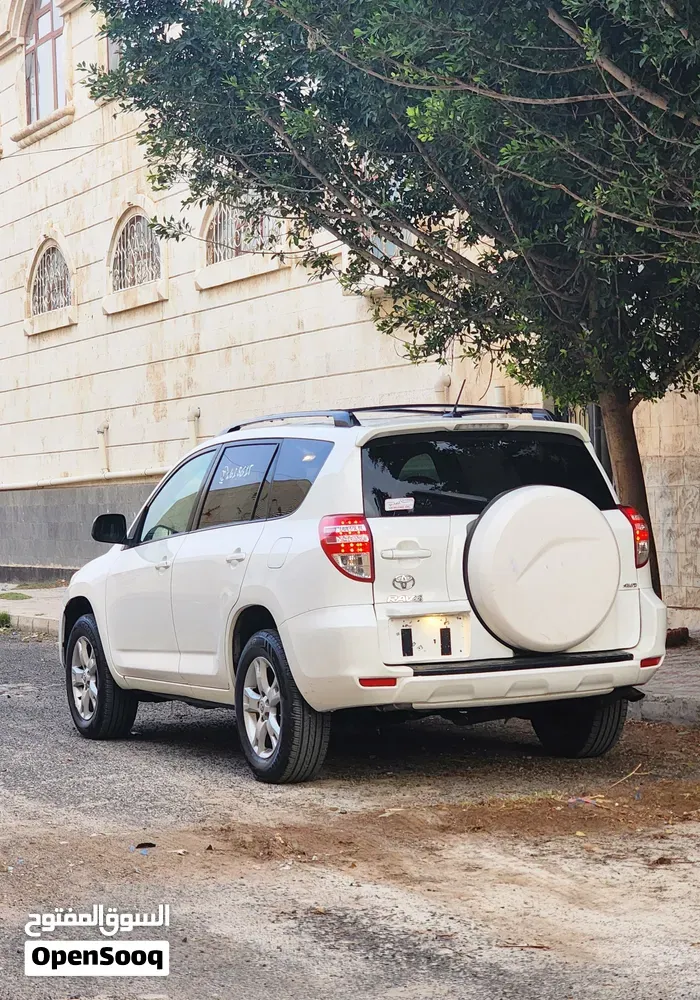 Toyota Rav 4 2011 photo 4