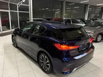 Lexus Ct-H 2020 photo 2