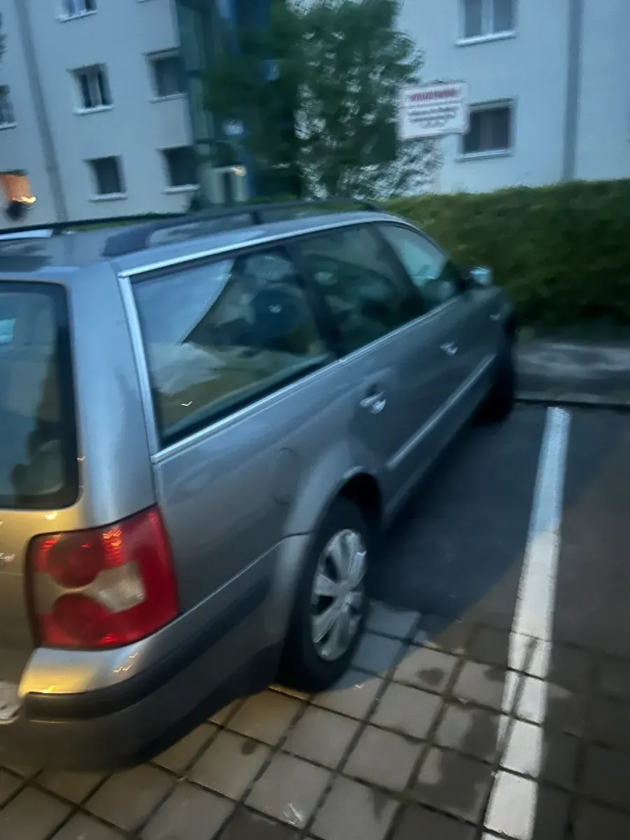 Volkswagen Passat 2004 photo 3