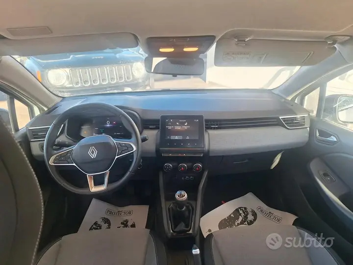 Renault Clio 2025 photo 3