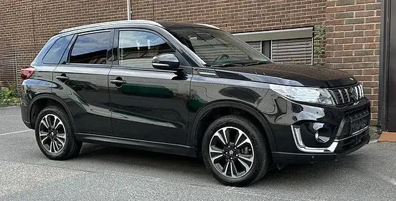 Suzuki Vitara 2024 photo 2