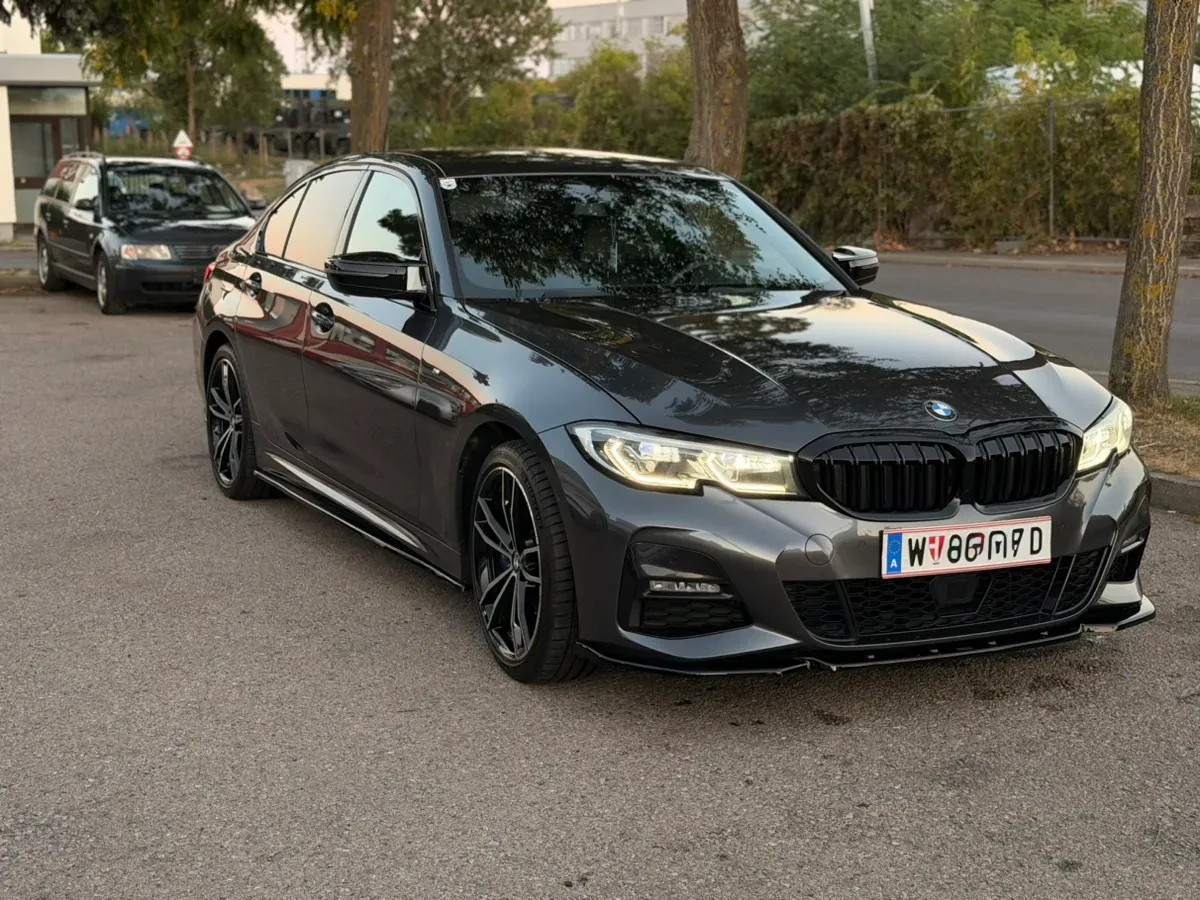 BMW 3 Series 2021 photo 3