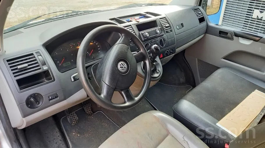 Volkswagen Transporter 2009 photo 4