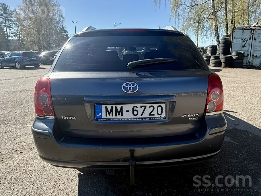 Toyota Avensis 2006 photo 5