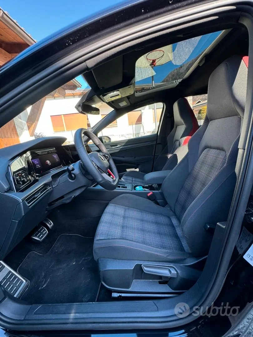 Volkswagen Golf 8 Gti 2020 photo 5