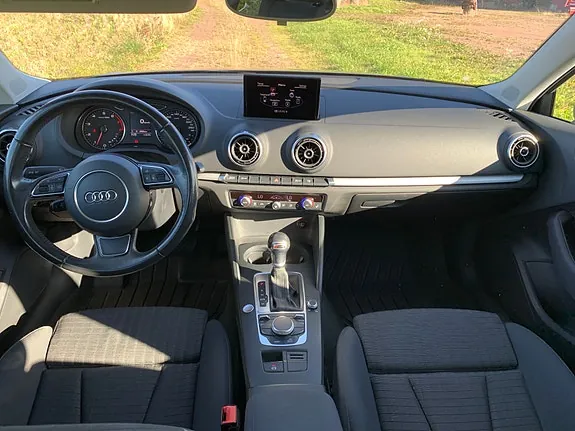 Audi A3 2014 photo 5