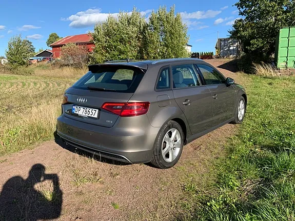 Audi A3 2014 photo 3