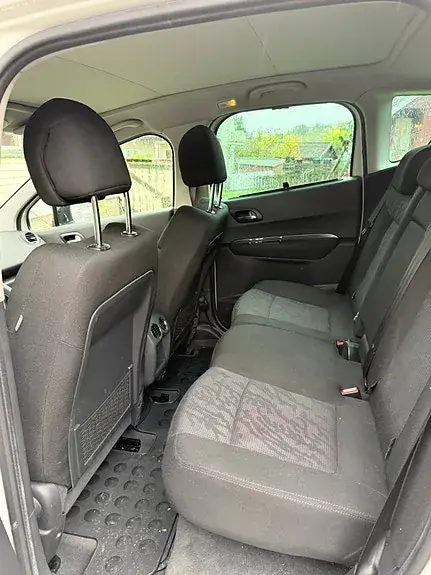 Peugeot 3008 2009 photo 5