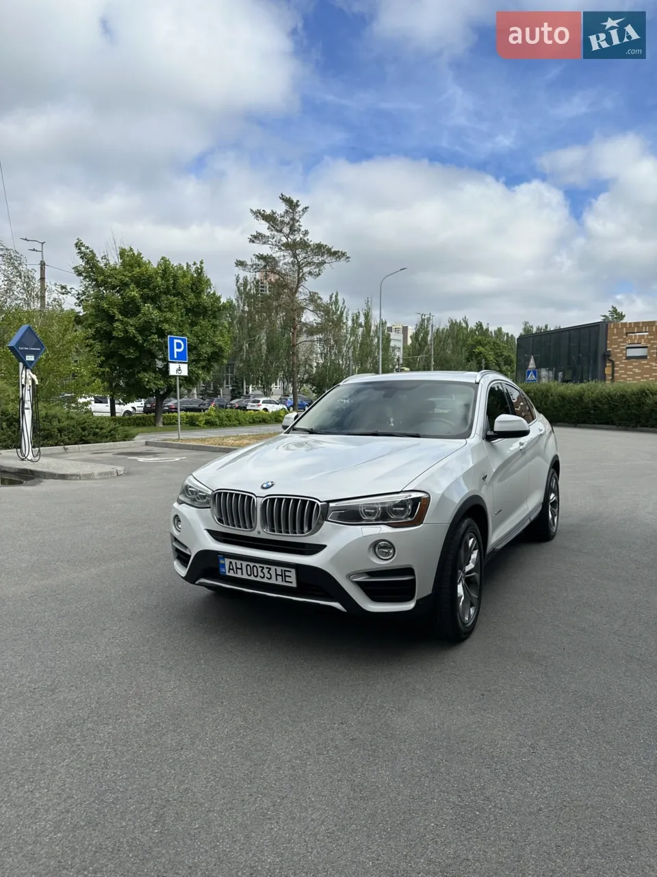 BMW X4 2014 photo 2