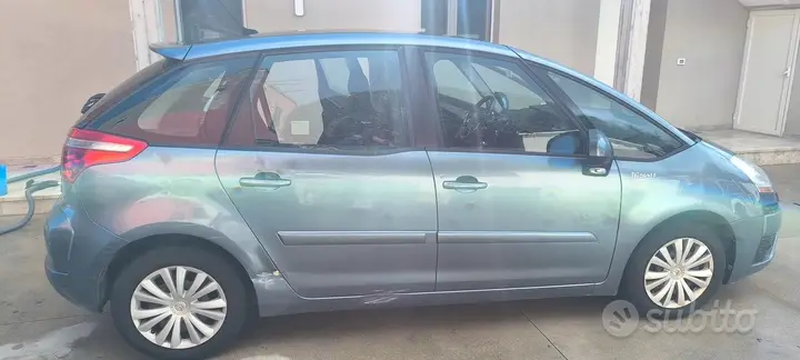 Citroen C4 Picasso 2009 photo 2