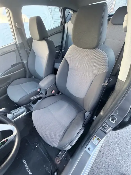Hyundai Accent 2014 photo 3