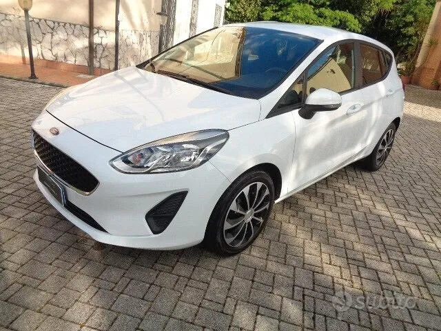 Ford Fiesta 2018 photo 2