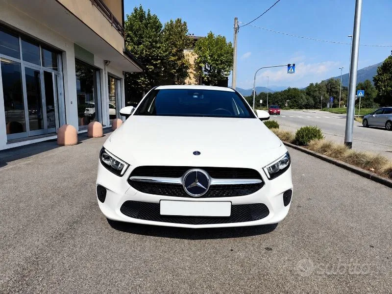 Mercedes-Benz A 180 2019 photo 2