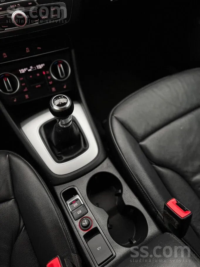 Audi Q3 2016 photo 5