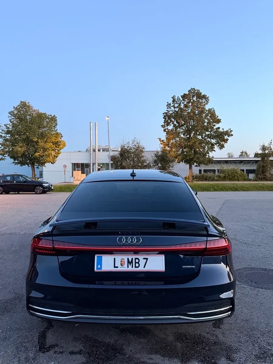 Audi A7 2018 photo 2