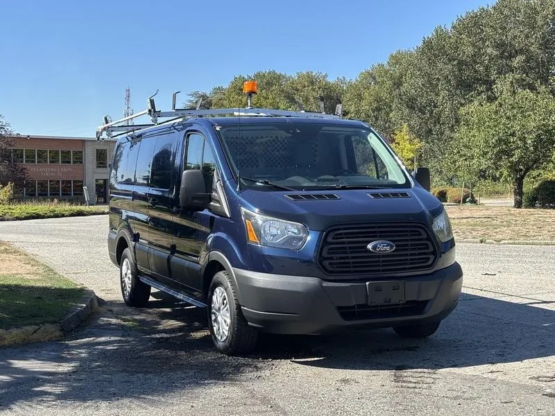 Ford Transit 2016 photo 2