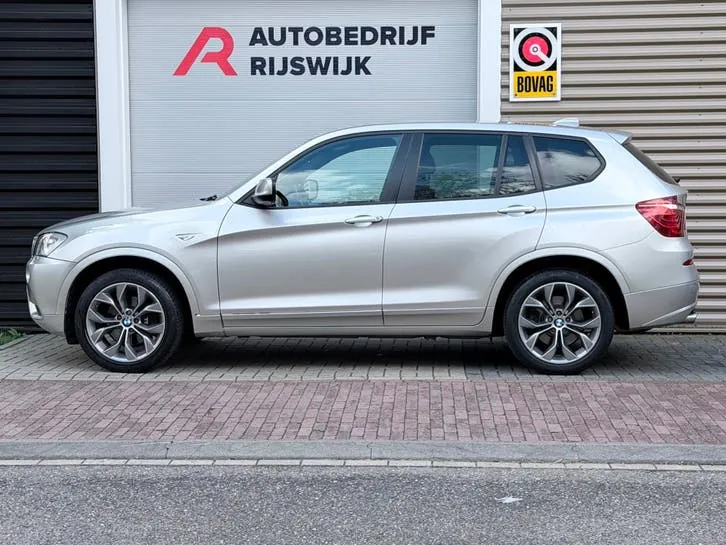 BMW X3 2012 photo 2