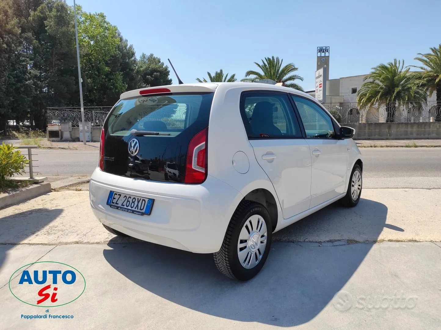 Volkswagen Up 2015 photo 5