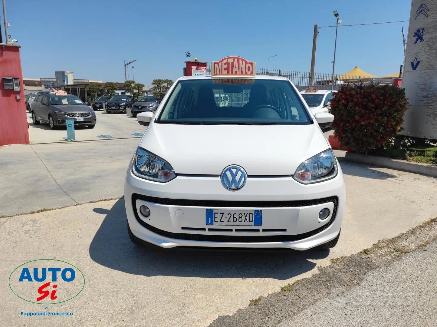 Volkswagen Up 2015 photo 2