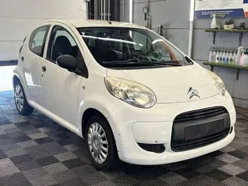 Citroen C1 2011 photo 2