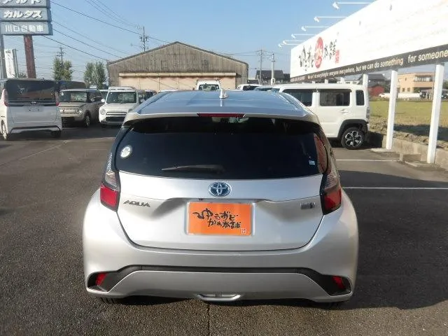 Toyota Aqua X 2021 photo 5