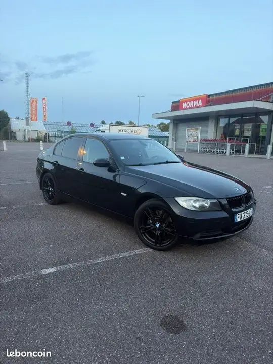 BMW Série 3 2008 photo 2