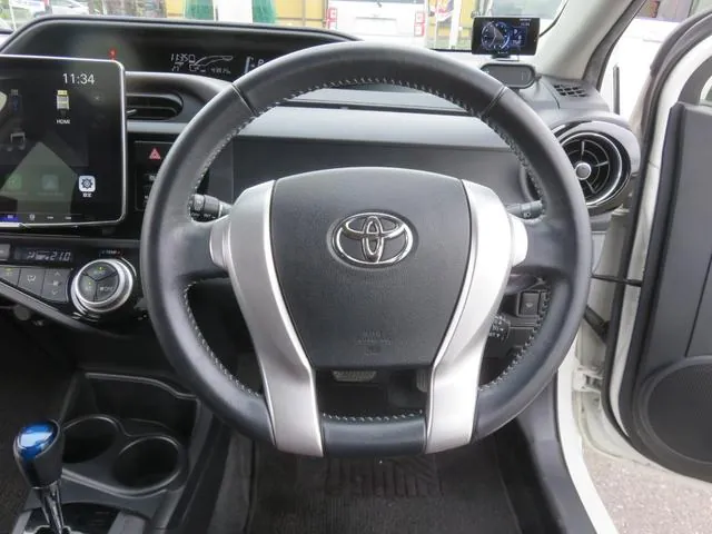 Toyota Aqua 2015 photo 3