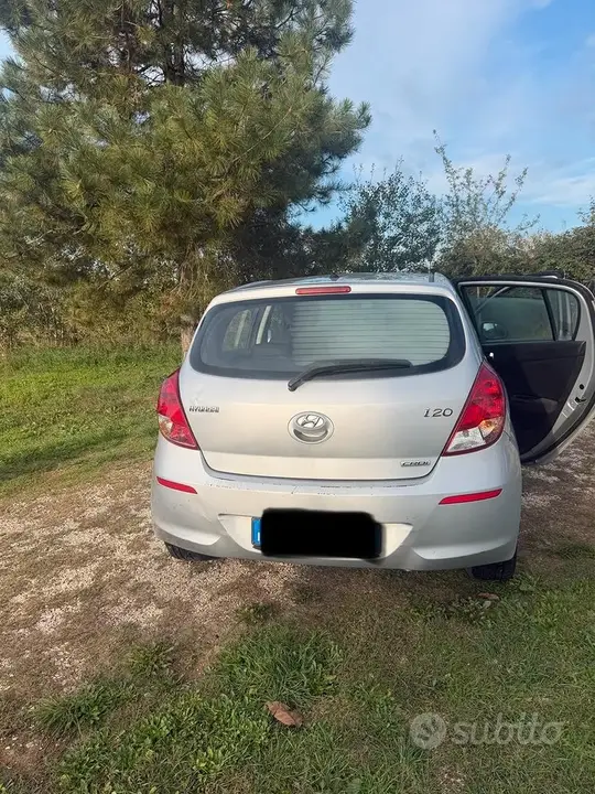 Hyundai I20 2014 photo 3