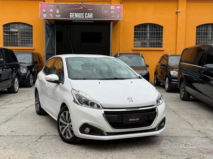 Peugeot 208 2018 photo 2