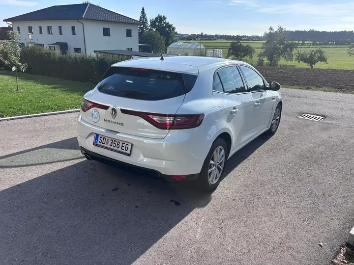 Renault Megane 2016 photo 3