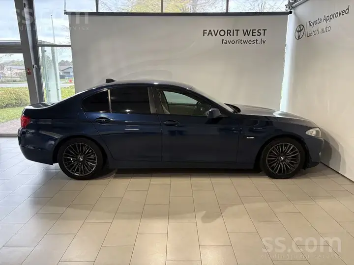 BMW 530D 2010 photo 3