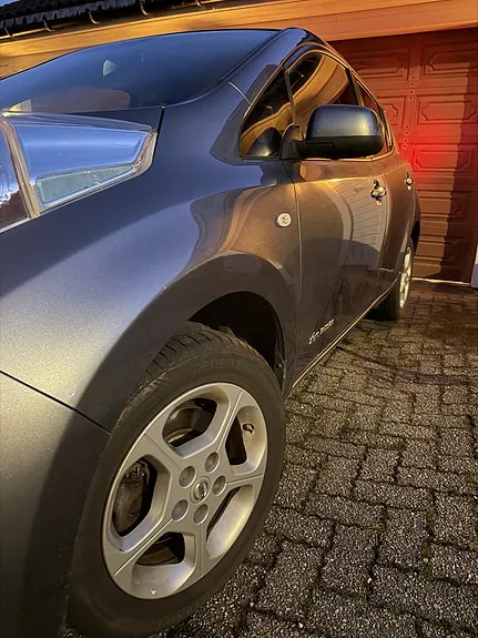 Nissan Leaf 2015 photo 2