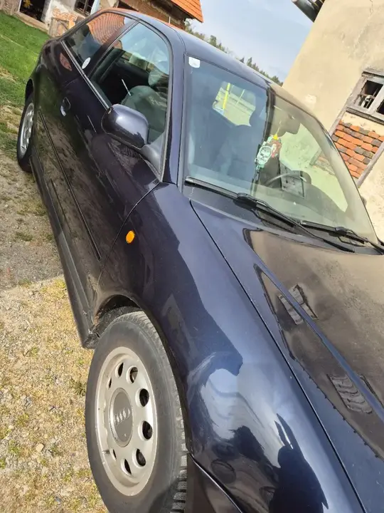 Audi A3 1999 photo 2