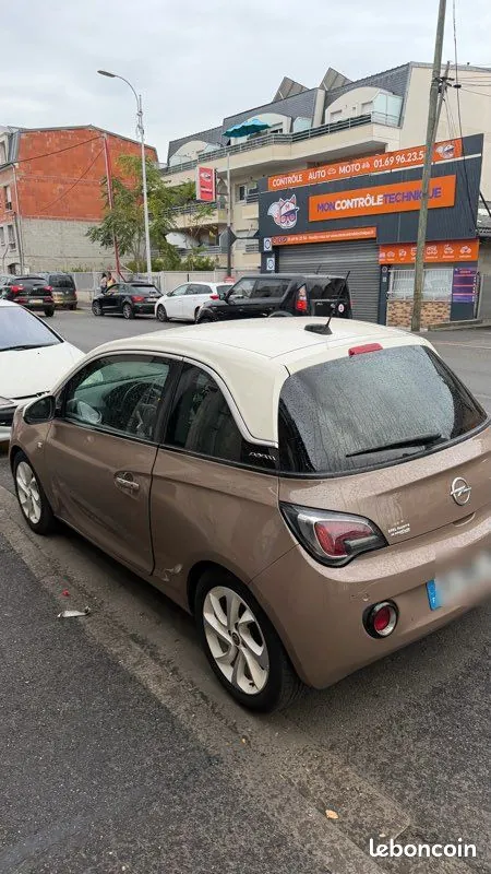 Opel Adam