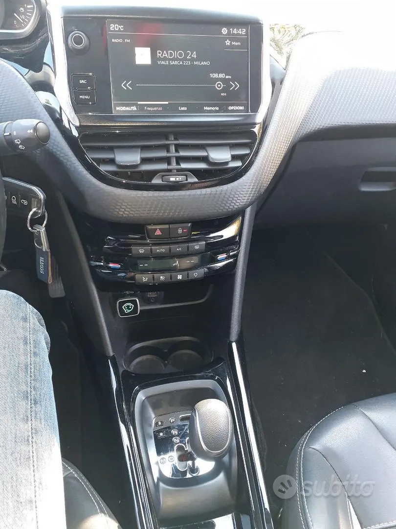 Peugeot 2008 2018 photo 3