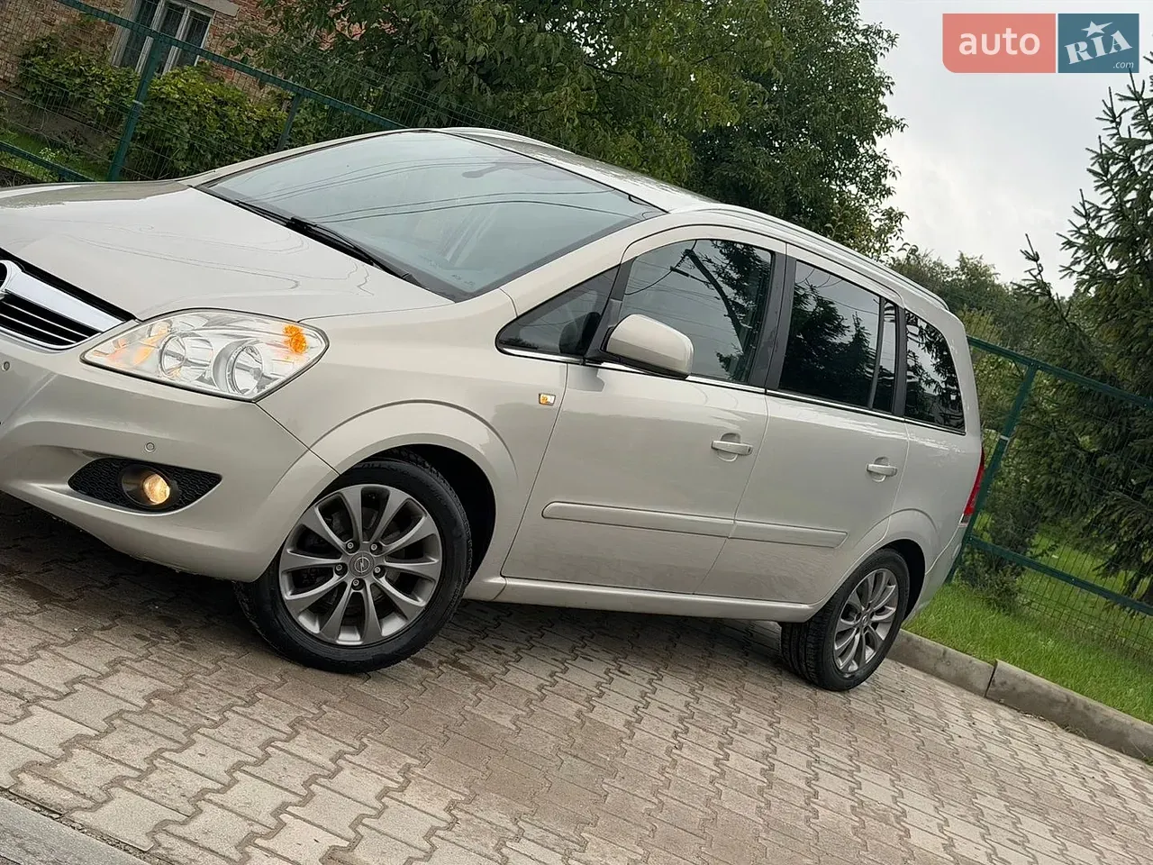 Opel Zafira 2011 photo 5