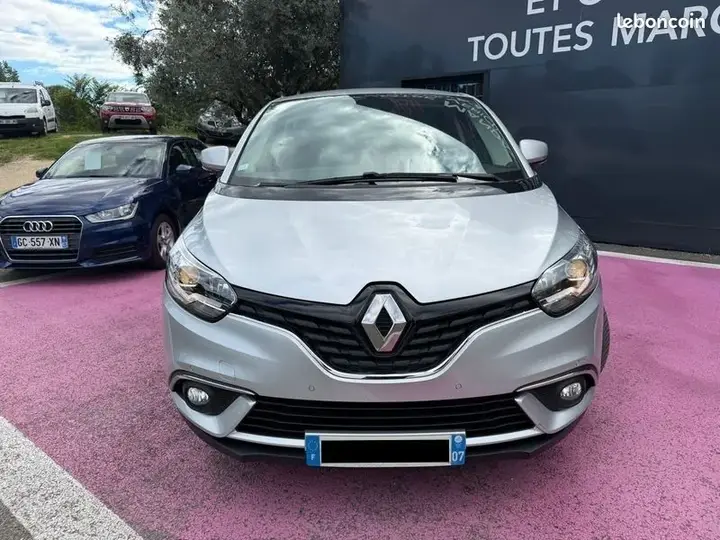 Renault Scenic 2020 photo 2